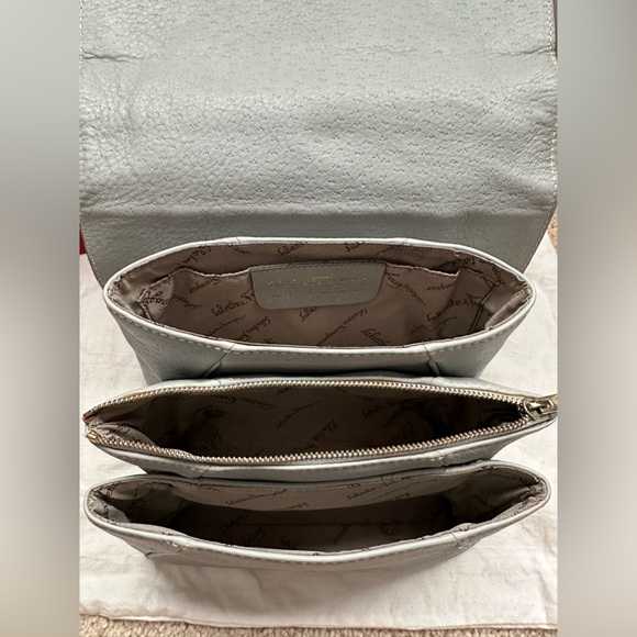 Beautiful authentic Salvatore Ferragamo grey shoulder bag - Picture 10 of 11